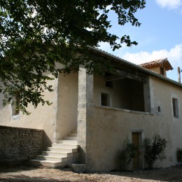 creation of straight stairs for a ancient farmhouse in the Dordogne